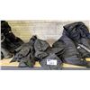 Image 3 : SHELF OF ASSORTED MOTORCYCLE PROTECTIVE GEAR INCLUDING; PANTS, JACKET & MORE