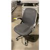 Image 2 : BLACK MOBILE ADJUSTABLE MID BACK OFFICE CHAIR (STYLE 3)