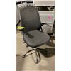 Image 1 : BLACK MOBILE ADJUSTABLE MID BACK OFFICE CHAIR (STYLE 3)