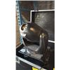 Image 1 : STUDIO 250 SERIES MOVING HEAD LIGHT