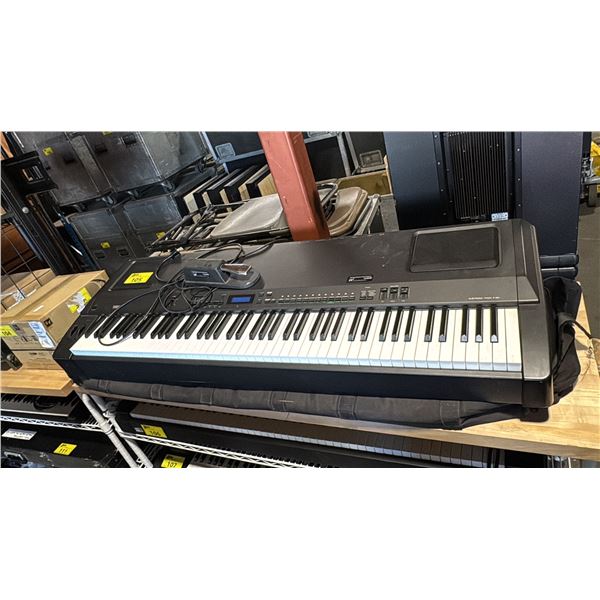 YAMAHA ELECTRONIC PIANO MODEL P-200 WITH SOFT SHELL CARRY CASE
