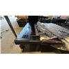 Image 2 : 5 YAMAHA DX7 SYNTHESIZERS FOR PARTS