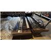 Image 4 : 5 YAMAHA DX7 SYNTHESIZERS FOR PARTS