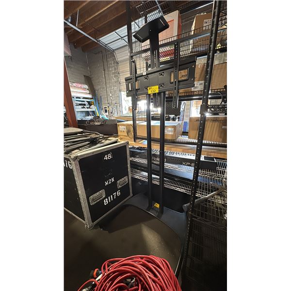 MOBILE TV MOUNT