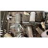 Image 2 : BIN OF MINERALLAC SCX-1 SCISSOR CLIPS