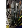Image 2 : METAL HANGING TRUSSES