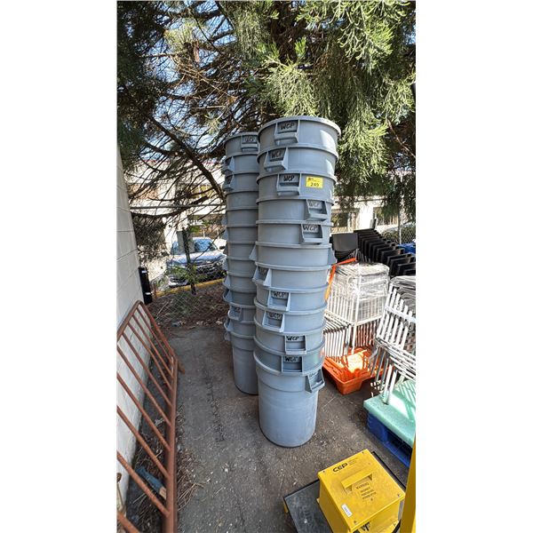 LARGE LOT OF BRUTE GARBAGE CANS