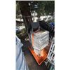 Image 1 : PALLET OF EVENT STACKING CHAIRS