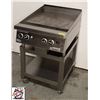 Image 2 : GARLAND 24" 4 BURNER GRIDDLE ON EQUIPMENT STAND