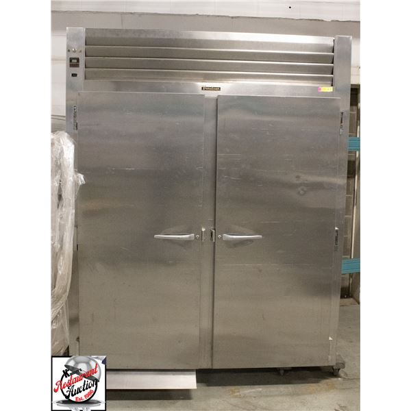 TRAULSEN 2 DOOR COOLER W/ ROLL IN RACK MODEL