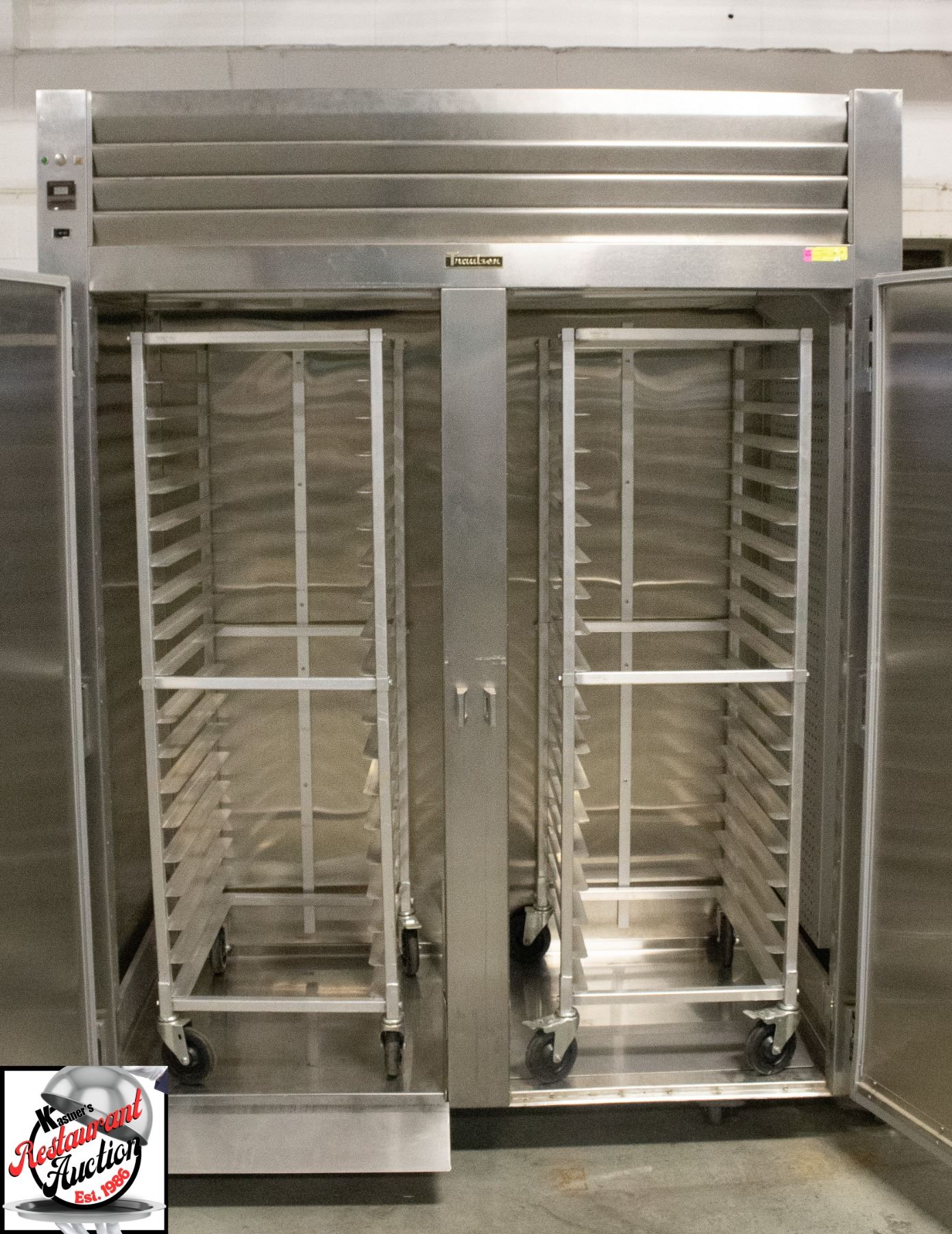 TRAULSEN 2 DOOR COOLER W/ ROLL IN RACK MODEL