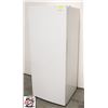 Image 2 : FRIDAIRE 13.0 CU.FT FREE STANDING FREEZER