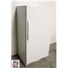 Image 2 : FRIGIDAIRE 17.1 CU.FT FREE STANDING FREEZER