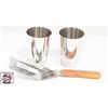 Image 1 : 2 S/S CUPS W/ 1 GRIDDLE TURNER / SCRAPER