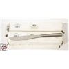 Image 1 : 4 DOZ NEW JOHNSON ROSE CARTIER TABLE KNIVES