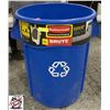 Image 1 : RUBBERMAID BRUTE 166.5L RECYCLE BIN