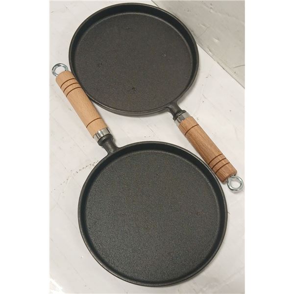 SET OF 2 NEW CAST IRON 8" GRIDDLE PANS