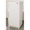 Image 2 : FRIGIDAIRE STAND UP FREEZER