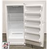 Image 3 : FRIGIDAIRE STAND UP FREEZER