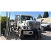 Image 4 : 2014 INTERNATIONAL WORKSTAR, 2DR DUMP TRUCK, WHITE, VIN 1HTWCAZR8EH757703,