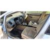 Image 6 : 2006 HONDA CIVIC, 4DRSD, WHITE, VIN JHMFA36236S801308,
