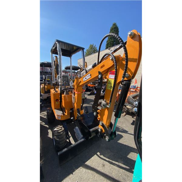 VISEC VC-L13 13.5 HP GAS POWERED PNEUMATIC TIRE MINI EXCAVATOR WITH ATTACHED DIGGING BUCKET,