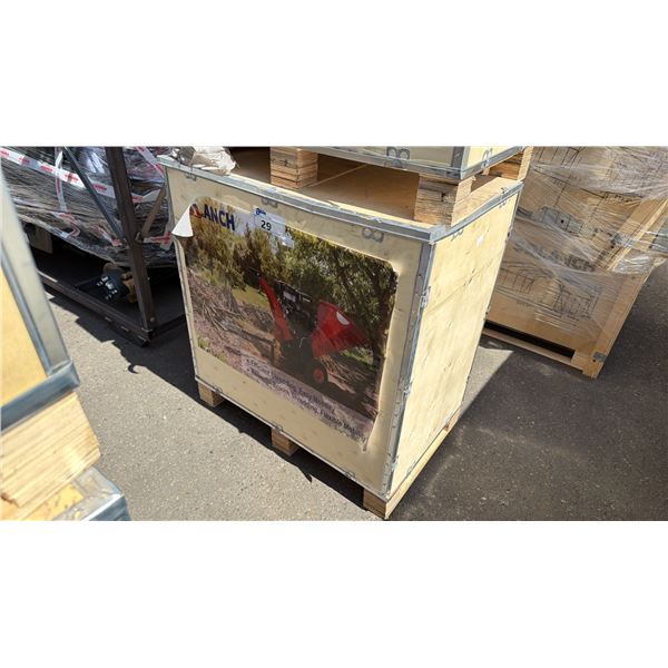 SDLANCH SDLWC RED TOW BEHIND WOOD CHIPPER WITH ELECTRIC START & 13HP ENGINE *IN WOODEN CRATE*