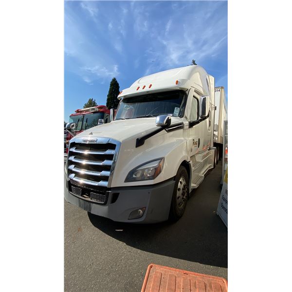 2015 FREIGHTLINER CASCADIA RAISED ROOF SLEEPER WHITE VIN 1FUJHHDR1NLMW8838