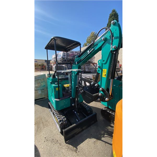 AGT INDUSTRIAL H16R TEAL GAS POWERED 13.5HP RUBBER TRACK MINI EXCAVATOR WITH ATTACHED DIGGING