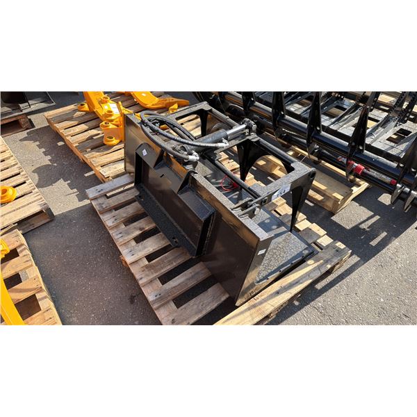 GIYI X-PG44 MINI SKID STEER 44" SINGLE CYLINDER GRAPPLE BUCKET