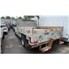 Image 2 : 2015 FORD F350 SUPERDUTY, 2DR FLAT DECK, WHITE, VIN 1FDRF3G6XFEB27542,