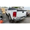 Image 2 : 2011 GMC SIERRA SLE, 4DR CREW CAB, WHITE, VIN 1GTR2VEA8BZ457041,