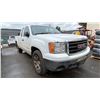 Image 4 : 2011 GMC SIERRA SLE, 4DR CREW CAB, WHITE, VIN 1GTR2VEA8BZ457041,