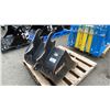 Image 3 : ACCURATE MODEL BKT HDCLU040/050-A-30V BLACK EXCAVATOR CLEANING BUCKET & EFI RIPPER ATTACHMENT
