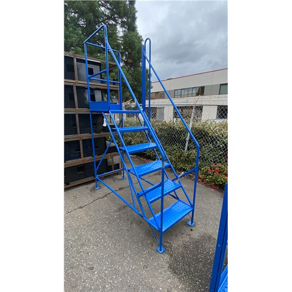 BLUE STATIONARY 6' WAREHOUSE STAIRS WITH RIGHT HAND RETURN PLATFORM