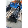 Image 2 : GIYI GY-KH72 72" INDUSTRIAL SKID STEER HYDRAULIC 4-IN-1 BUCKET ATTACHMENT