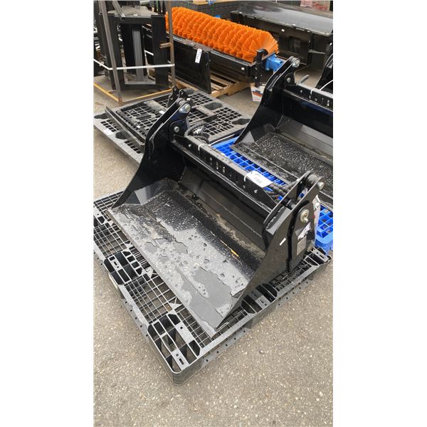 GIYI GY-XKH39 39" MINI SKID STEER HYDRAULIC 4-IN-1 BUCKET ATTACHMENT