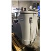 Image 3 : ADVANCE EC4000 COMMERCIAL ELECTRIC RIDE-ON TOTAL CARPET CARE SYSTEM WITH BRUSH *NO KEY,