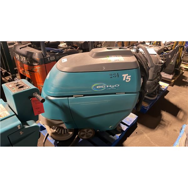 TENNANT T5 COMMERCIAL ELECTRIC WALK BEHIND FLOOR CLEANING SYSTEM *NO KEYS*