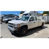 Image 1 : 2008 CHEVROLET SILVERADO 2500HD, 4DR PICKUP, WHITE, VIN 1GCHC29KX8E139030,