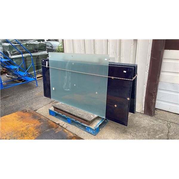A-FRAME TRANSPORT CART OF DOUBLE GAZET BLUE TINTED 3' X 8' GLASS PANELS & 2 FROSTED GLASS SHEETS