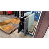 Image 3 : A-FRAME TRANSPORT CART OF DOUBLE GAZET BLUE TINTED 3' X 8' GLASS PANELS & 2 FROSTED GLASS SHEETS