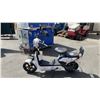 Image 2 : IREV HIGH-END 2 WHEELED 2 SEAT ELECTRIC BIKE WITH CHARGER COLOR WHITE *PARTS ONLY, NON RUNNING*