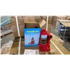 Image 2 : 4 BOXES OF 8 RED INDUSTRIAL 2 TON BOTTLE JACKS IN PACKAGING *32 JACKS TOTAL*