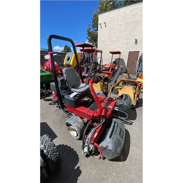 2011 TORO GREENMASTER 3150-Q RIDE ON MOWER, RED, VIN 311001036,