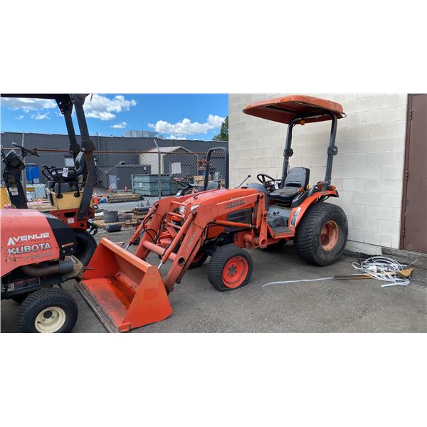 KUBOTA B2630 HST, TRACTOR, ORANGE, VIN NIL
