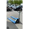 Image 2 : HJ 5500 BLUE 5,500 LBS CAPACITY MOBILE INDUSTRIAL PALLET JACK
