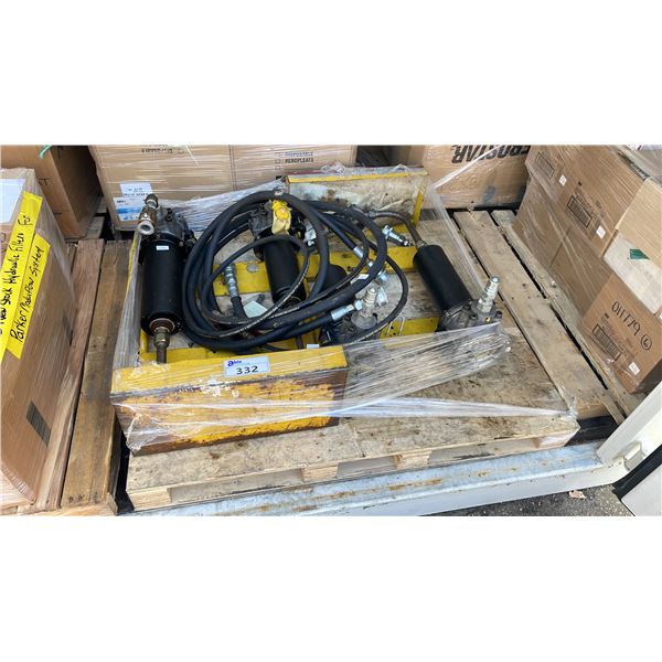PALLET OF 2 PARKER MODUFLOW HYDRAULIC ASSEMBLY SYSTEMS & PALLET OF ASSORTED NEW STOCK FILTERS