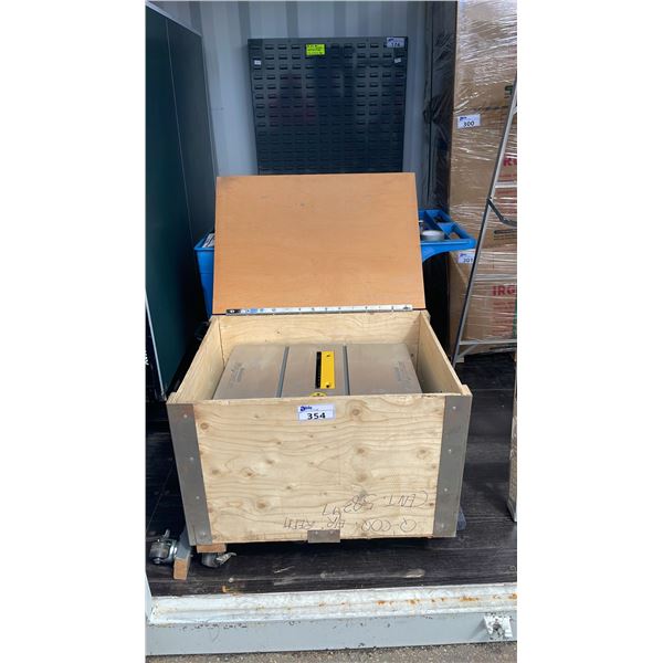 MASTERCRAFT MAXIMUM ELECTRIC PORTABLE TABLE SAW WITH ACCESSORIES IN WOODEN CRATE *WHEELS INCLUDED,