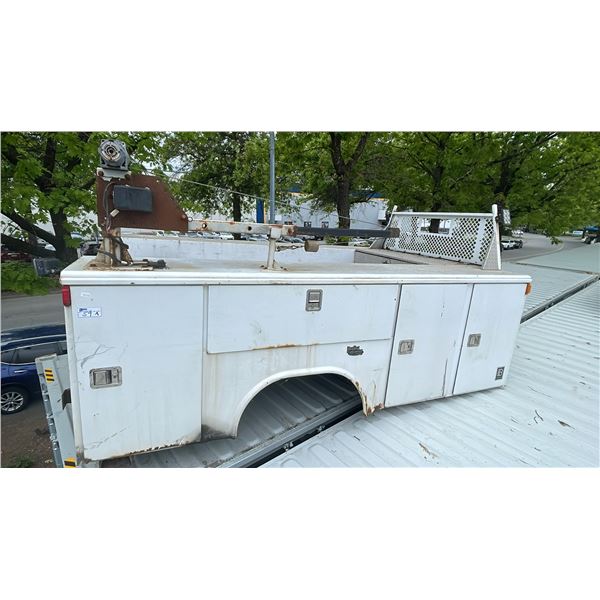 READING CLASSIC 2 WHITE 8 DOOR 132"L X 94"W TRUCK SERVICE BOX WITH HEADACHE RACK, MINI DECK CRANE,